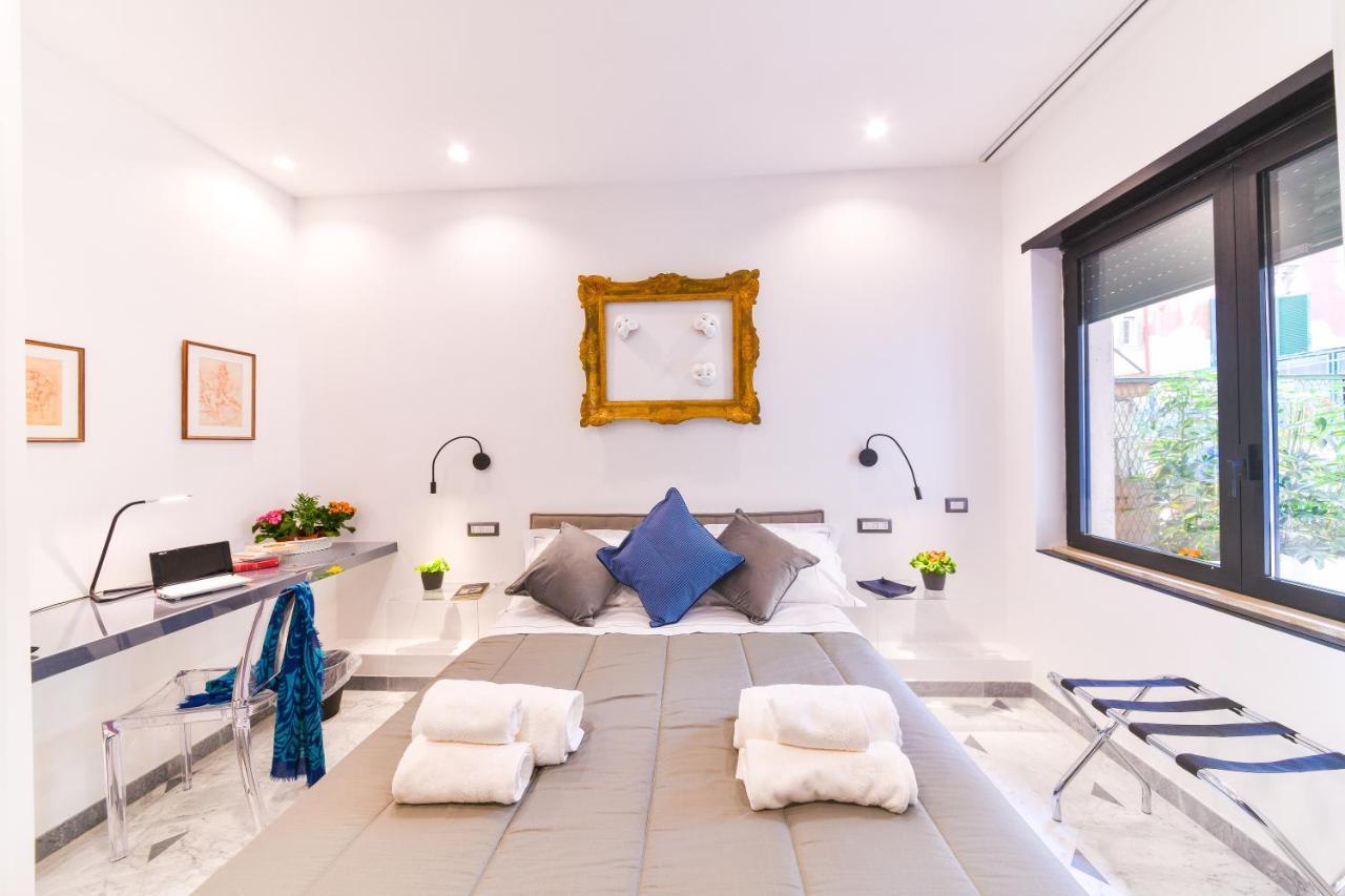 Domus 42 Hotel เนเปิลส์ ภายนอก รูปภาพ