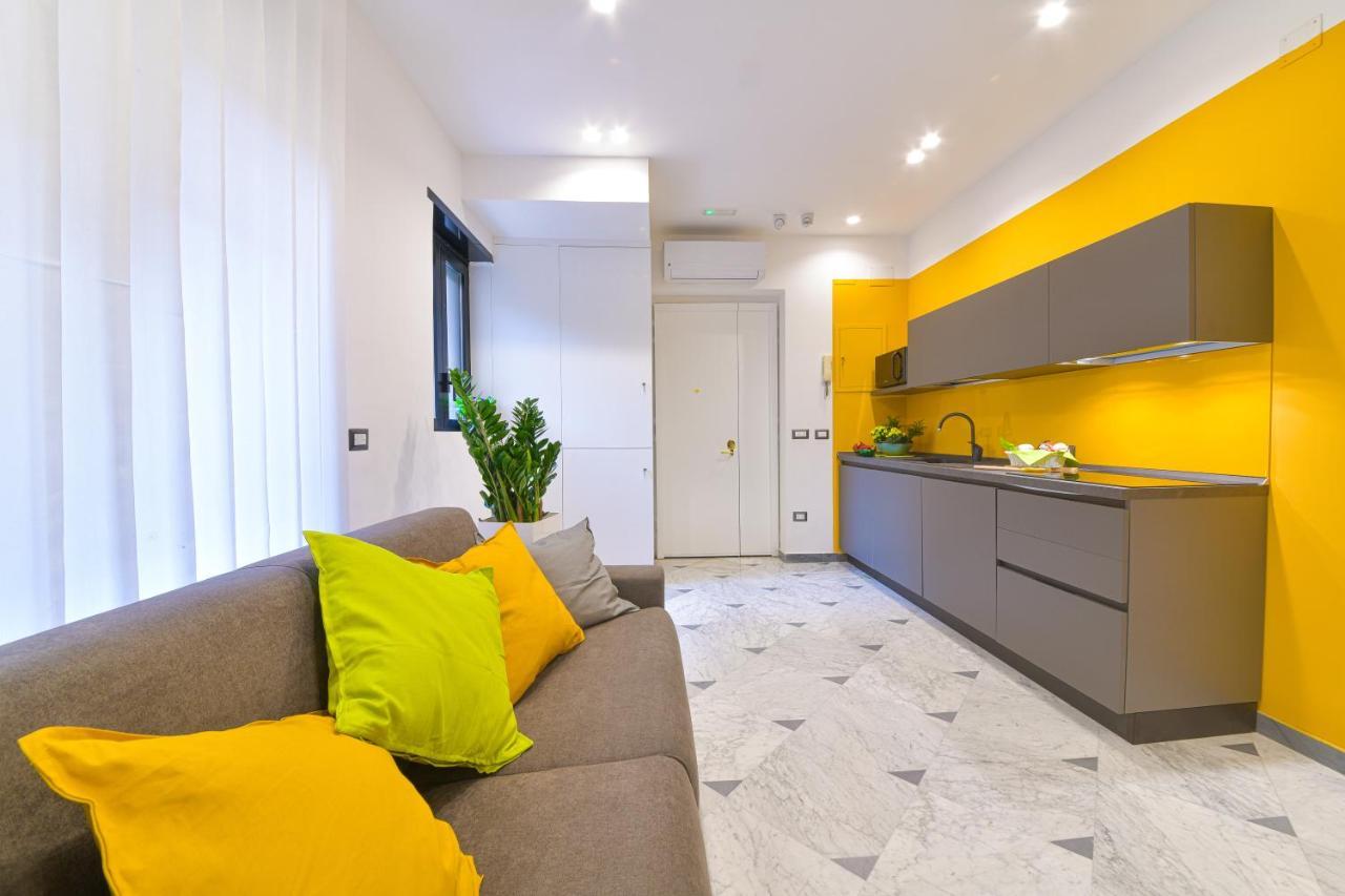 Domus 42 Hotel เนเปิลส์ ภายนอก รูปภาพ