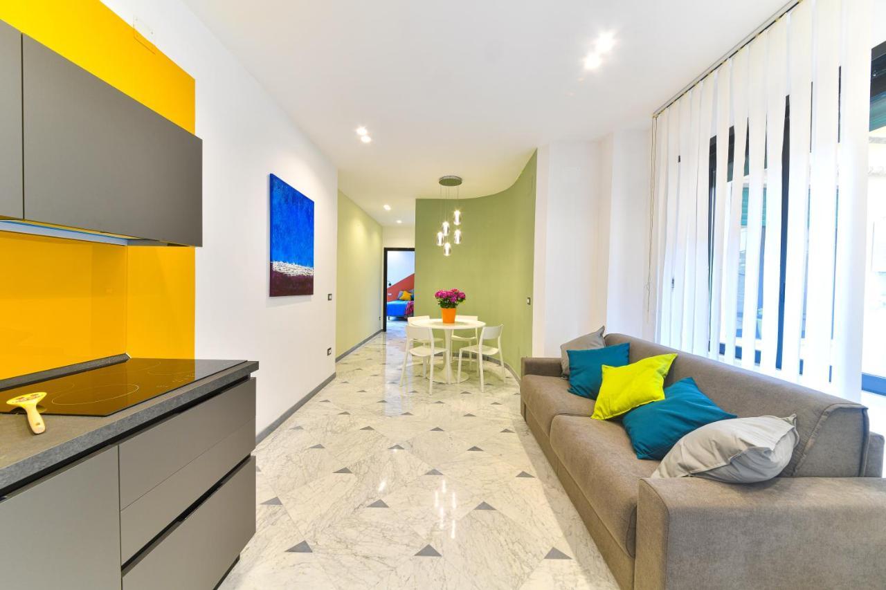 Domus 42 Hotel เนเปิลส์ ภายนอก รูปภาพ