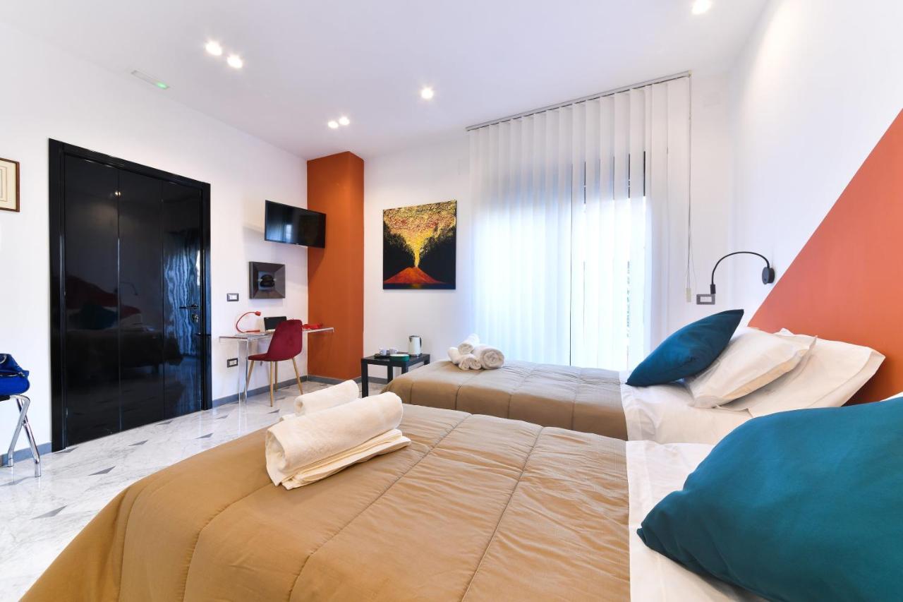 Domus 42 Hotel เนเปิลส์ ภายนอก รูปภาพ